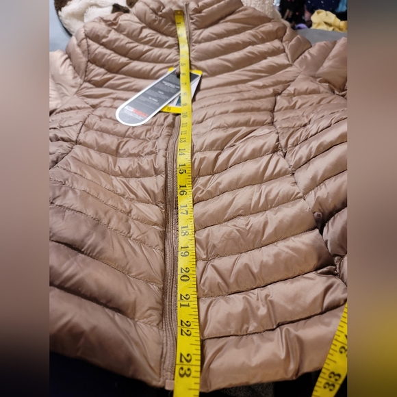 NWT 32 DEGREES LADIES TAN TAUPE. ISH. DOWN COAT PUFFET SIZE SMALL - Picture 13 of 15
